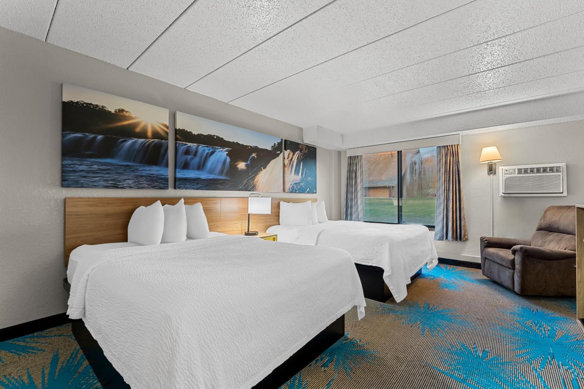 Days By Wyndham Hotel